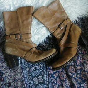 Half boots 90s Rachel Greene look